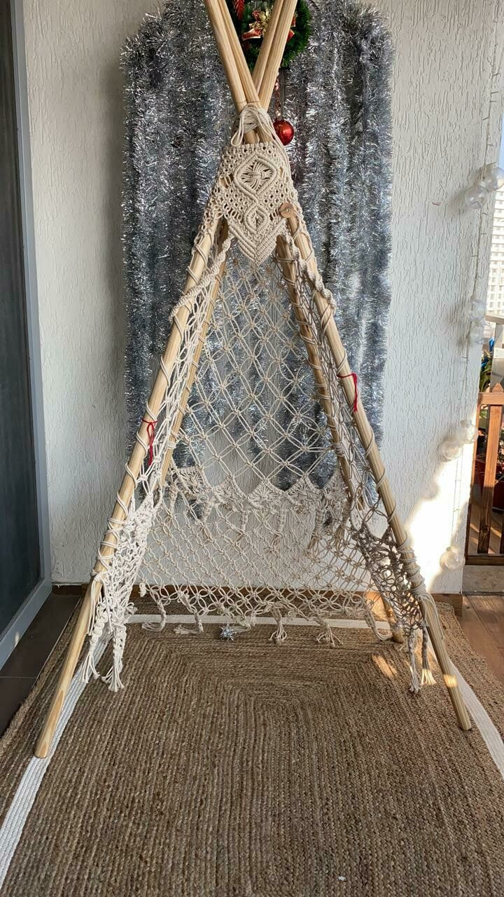 Teepee, Macrame Decor Wigwam with 4 wood sticks