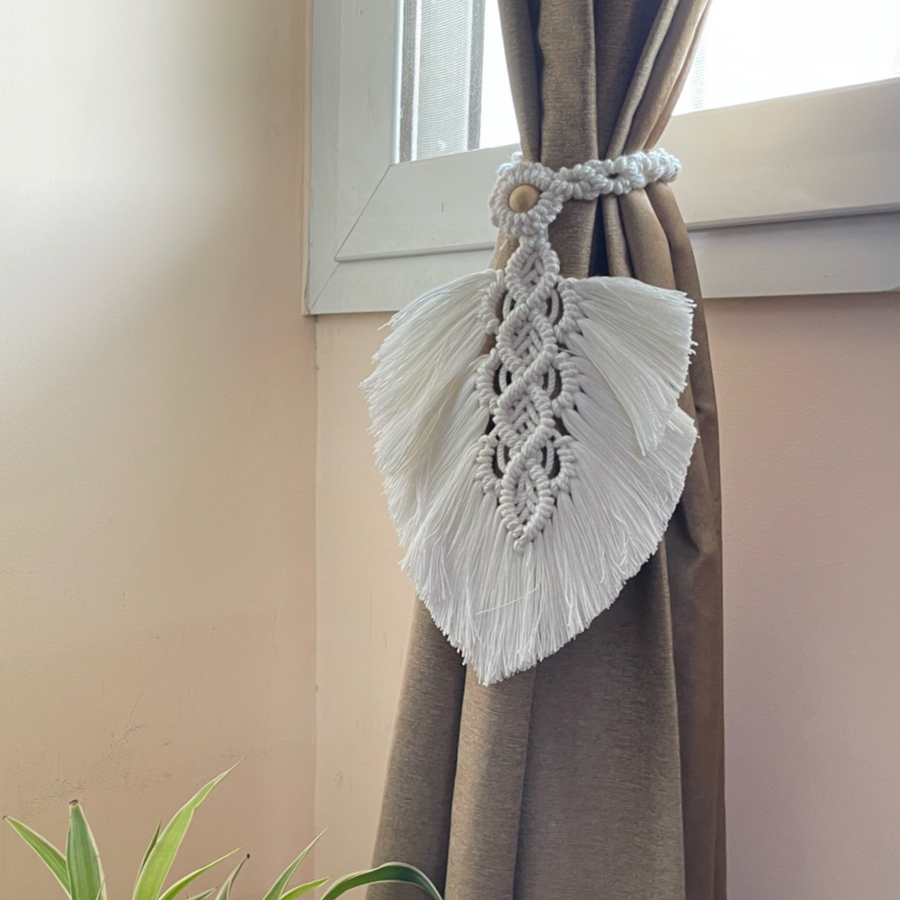 Curtain Holder Leaf