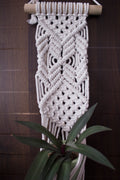 Diamond plant hanger
