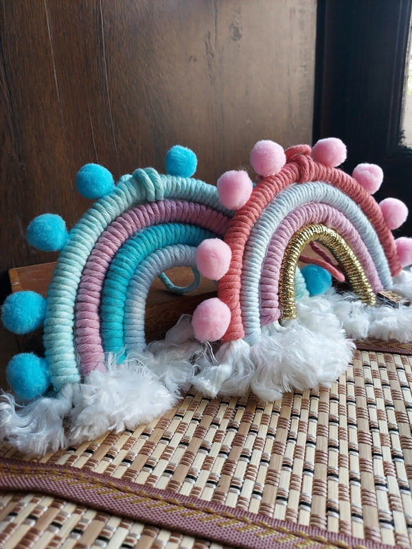 Macrame Rainbow with pompom - Mini